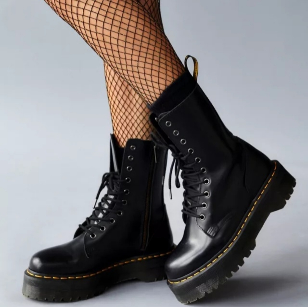 Dr. Martens Jadon Platform Womens Polished Smooth Black Chunky Boots New Box